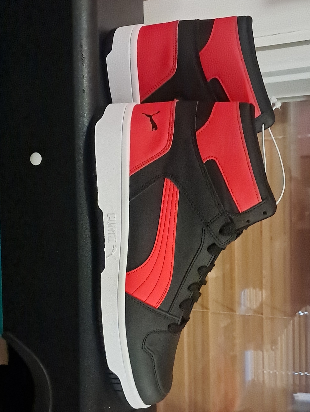 Puma Men's Black & Red High-Top Sneakers
